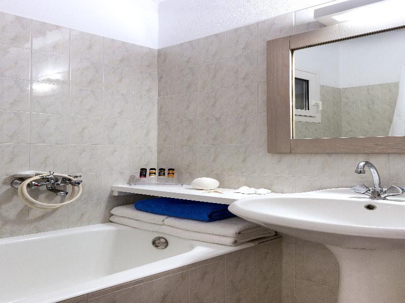 Bay Bees Sea View & Homes 3*
