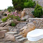 Bay Bees Sea View Suites & Homes